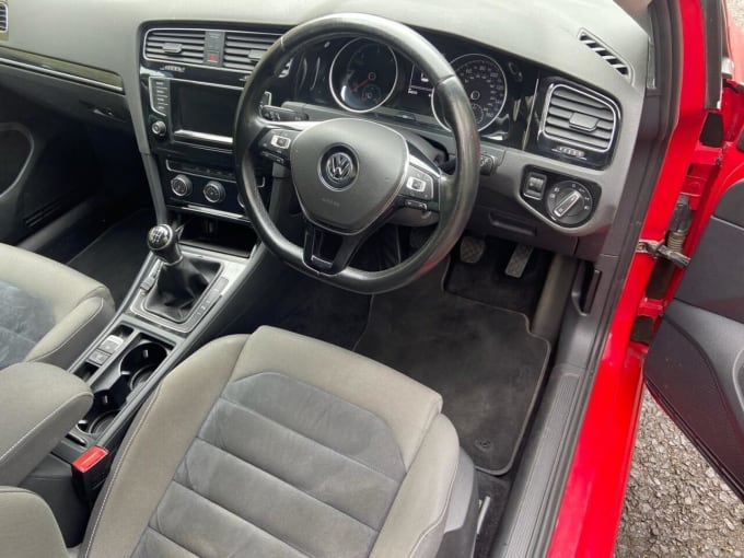 2025 Volkswagen Golf