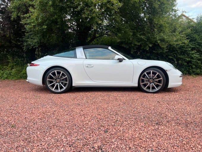 2025 Porsche 911