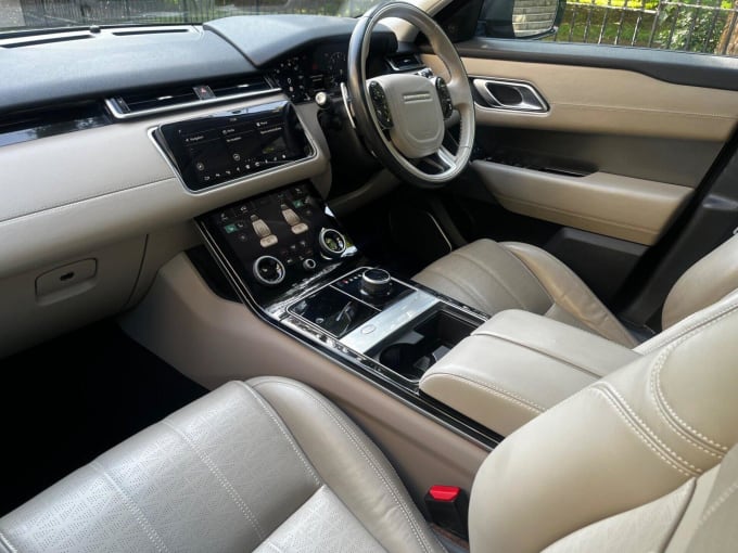 2025 Land Rover Range Rover Velar