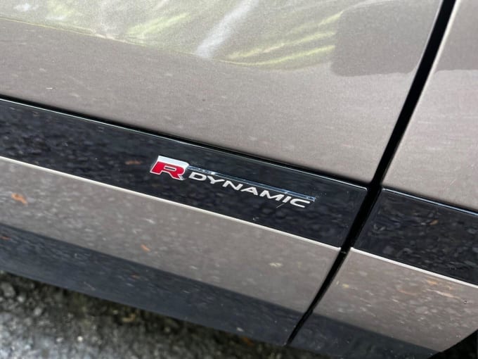 2025 Land Rover Range Rover Evoque