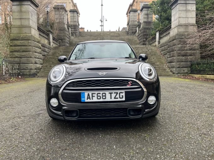 2025 Mini Hatch
