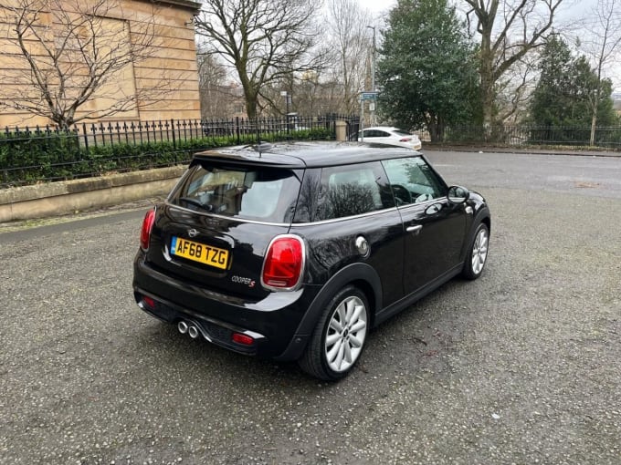 2025 Mini Hatch