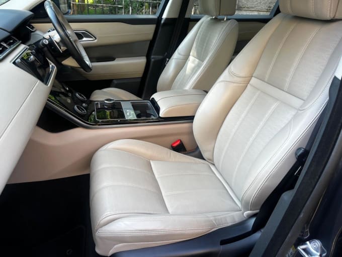 2025 Land Rover Range Rover Velar