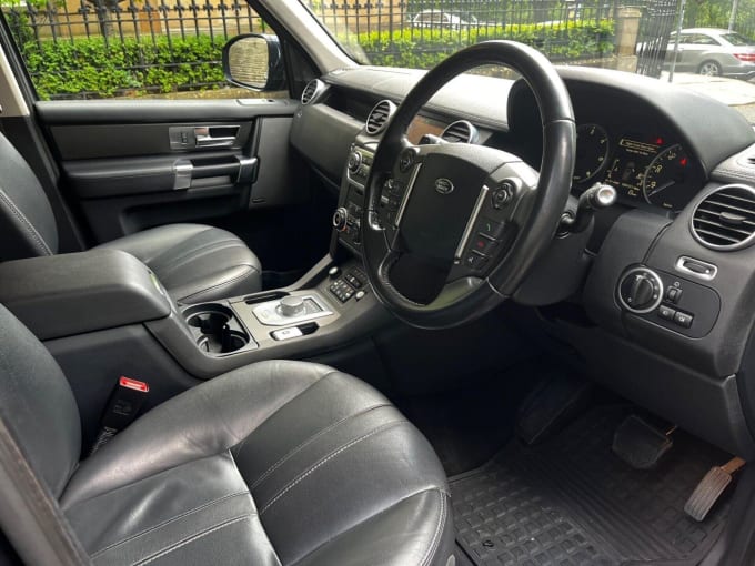 2025 Land Rover Discovery 4