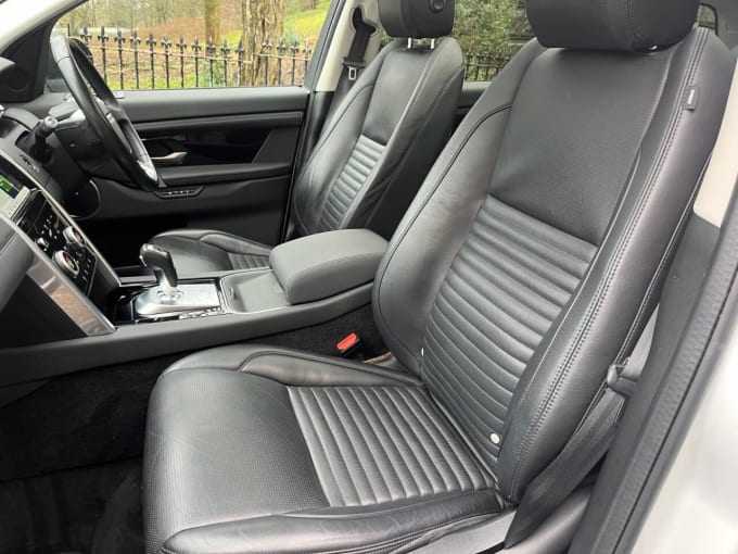 2025 Land Rover Discovery Sport