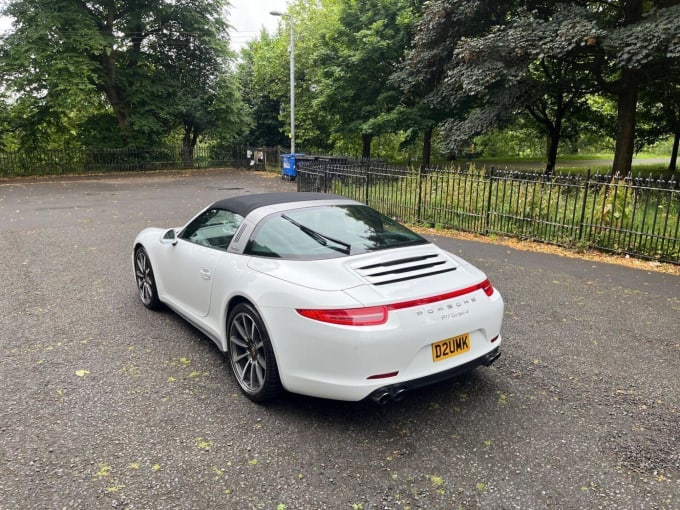 2025 Porsche 911
