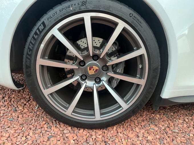 2025 Porsche 911