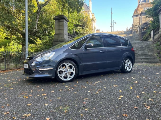 2025 Ford S-max