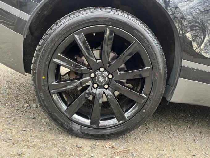 2025 Land Rover Range Rover Velar