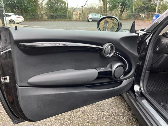 2025 Mini Hatch