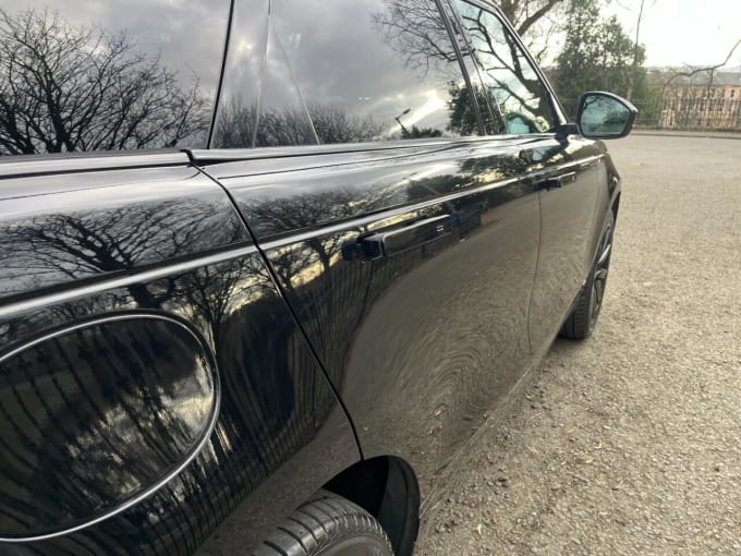 2025 Land Rover Range Rover Velar