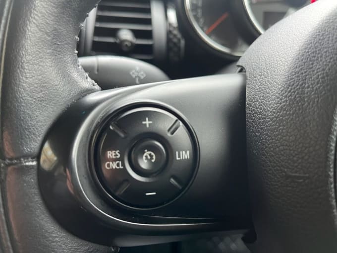 2025 Mini Hatch