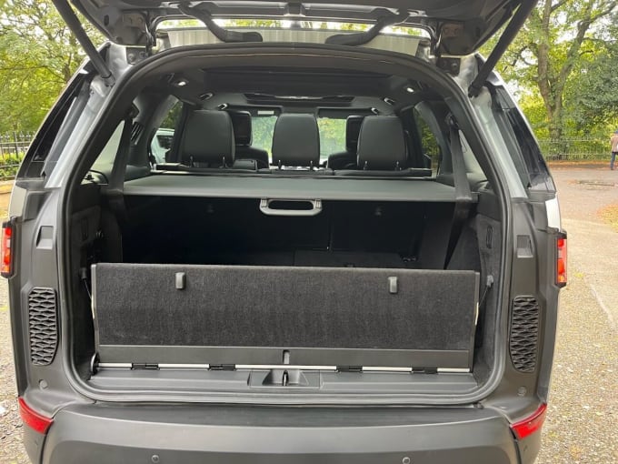 2025 Land Rover Discovery