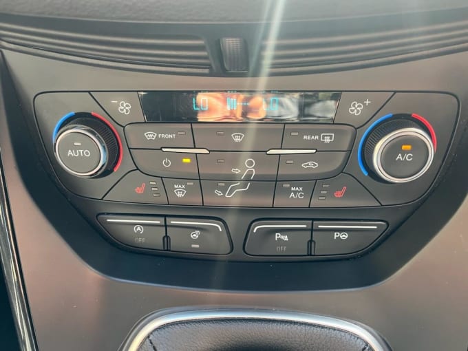 2025 Ford Kuga