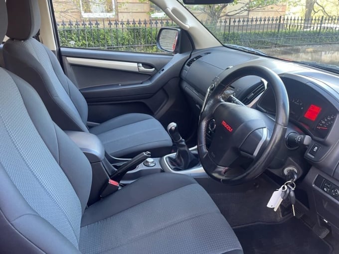 2025 Isuzu D-max
