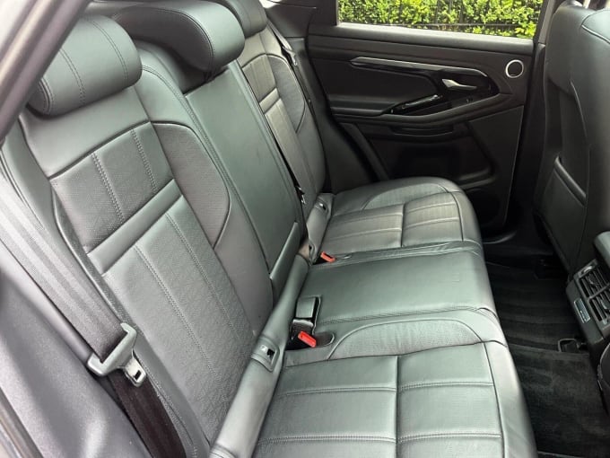 2025 Land Rover Range Rover Evoque