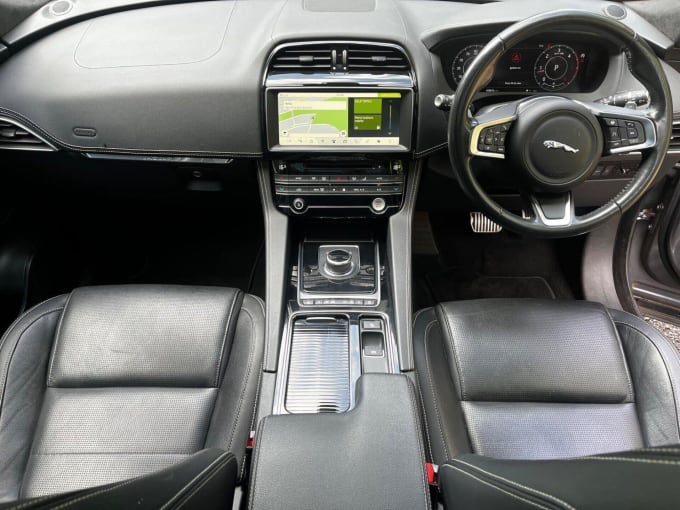 2025 Jaguar F-pace