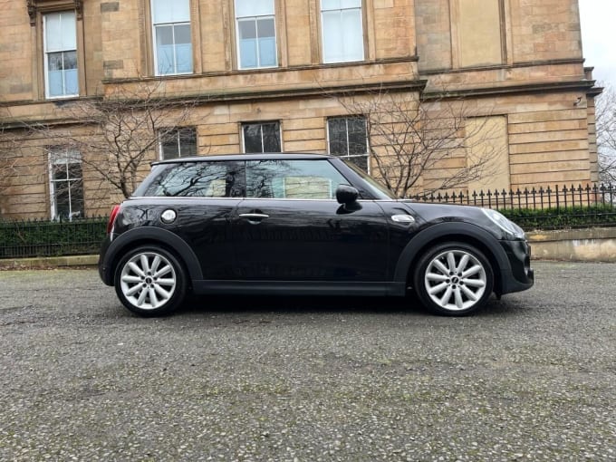 2025 Mini Hatch
