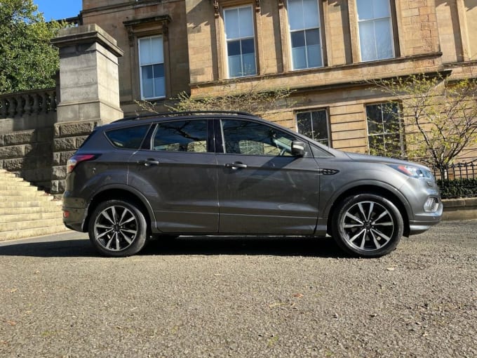 2025 Ford Kuga