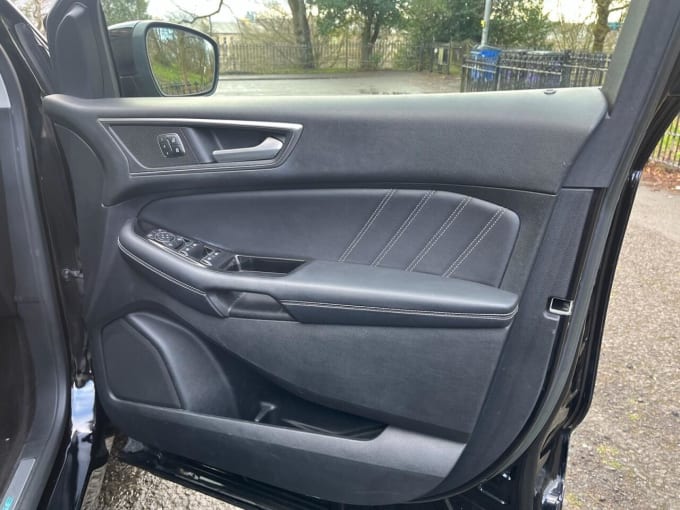 2025 Ford Edge