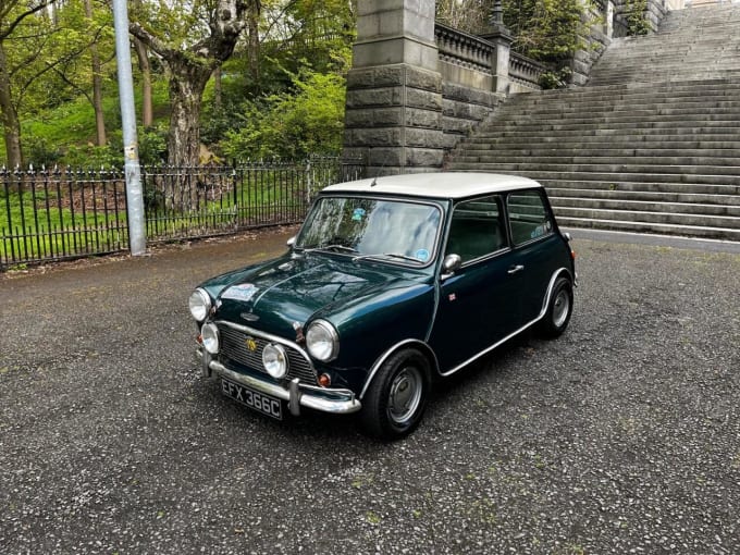 2025 Rover Mini