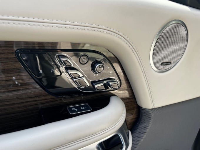 2025 Land Rover Range Rover