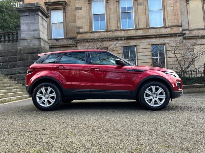 2025 Land Rover Range Rover Evoque