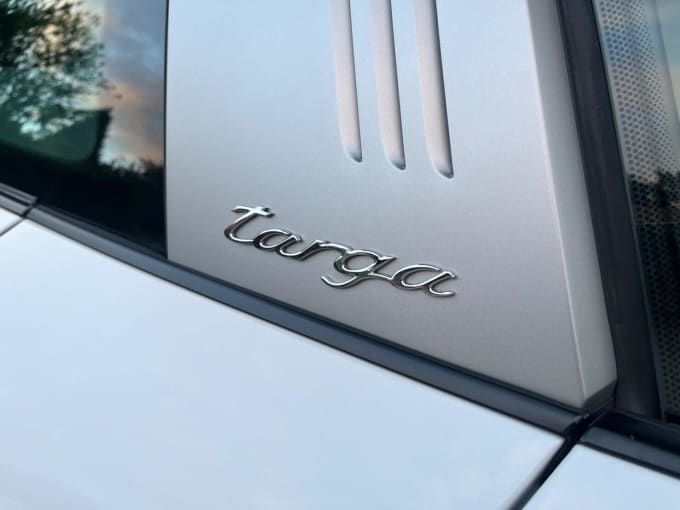 2025 Porsche 911