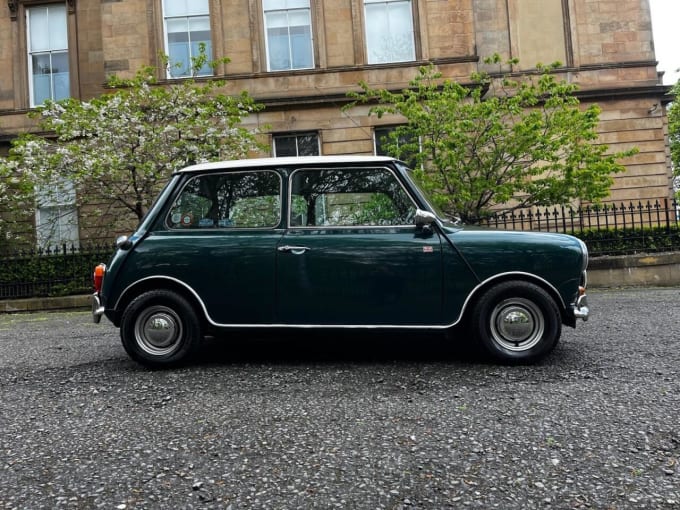 2025 Rover Mini