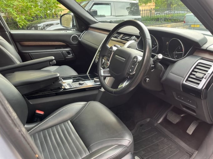 2025 Land Rover Discovery