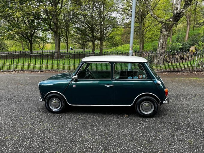 2025 Rover Mini