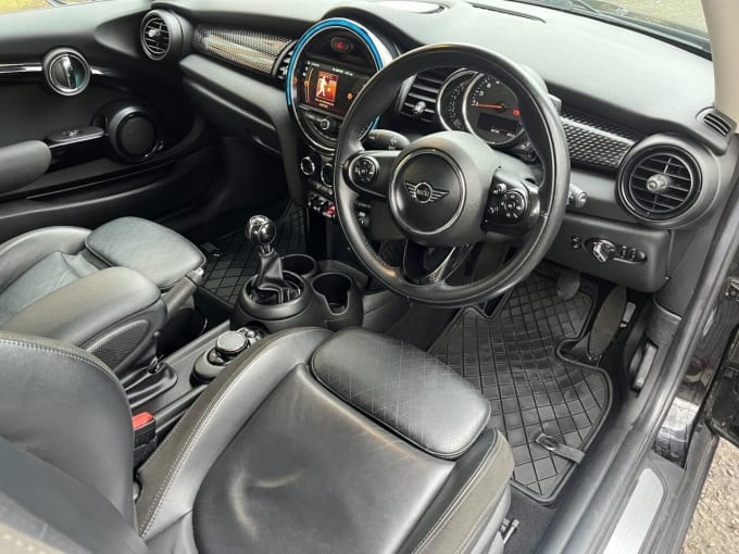 2025 Mini Hatch
