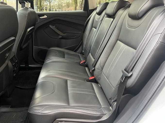 2025 Ford Kuga