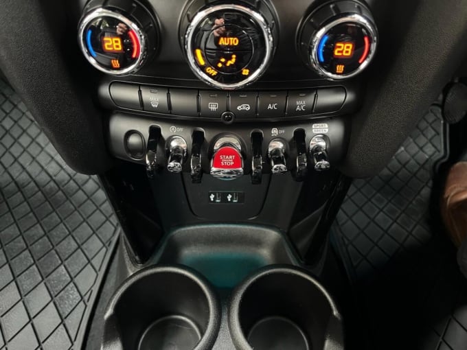 2025 Mini Hatch