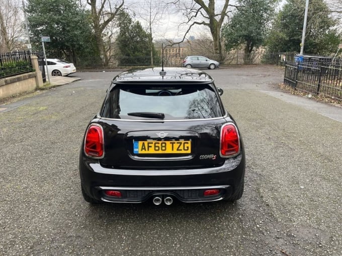 2025 Mini Hatch