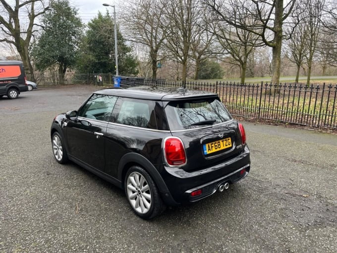 2025 Mini Hatch