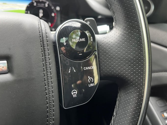 2025 Land Rover Range Rover Evoque