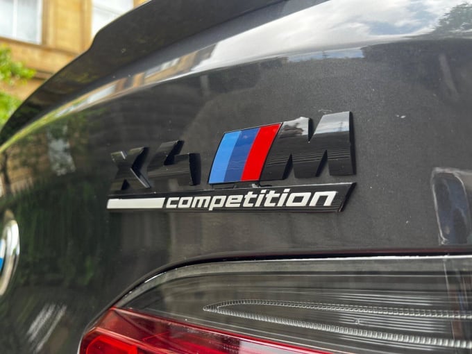 2025 BMW X4 M