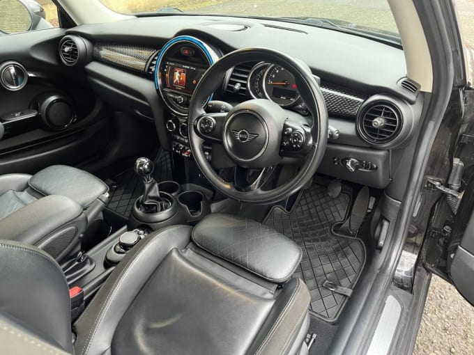 2025 Mini Hatch