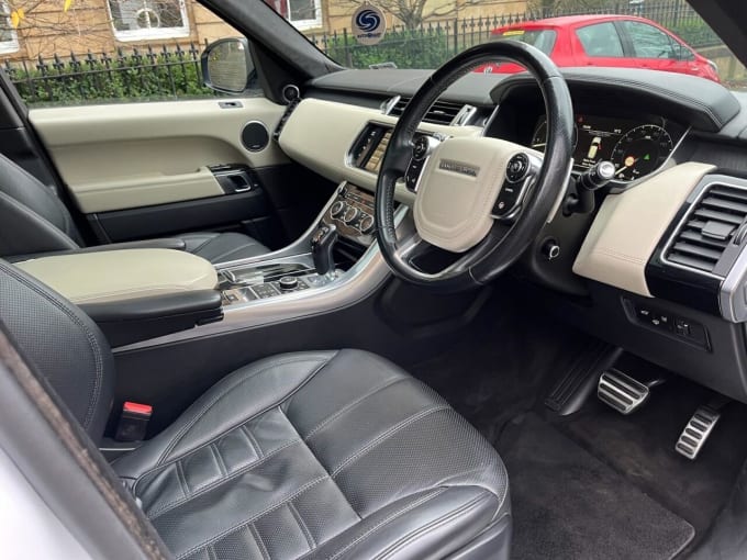 2025 Land Rover Range Rover Sport