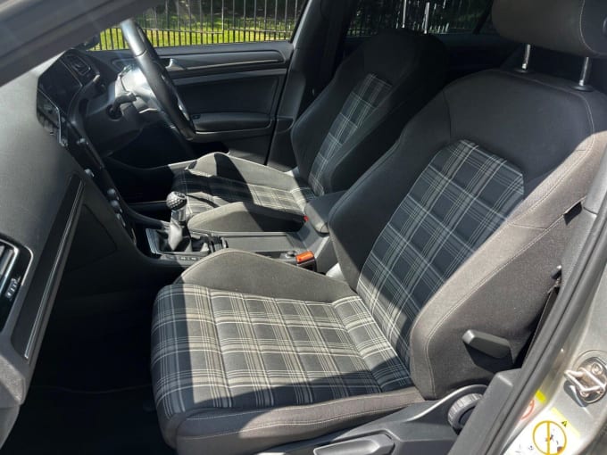 2025 Volkswagen Golf