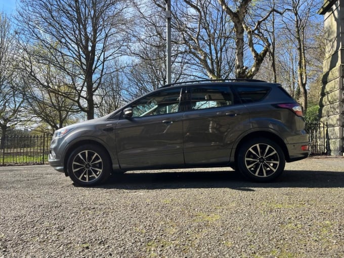 2025 Ford Kuga