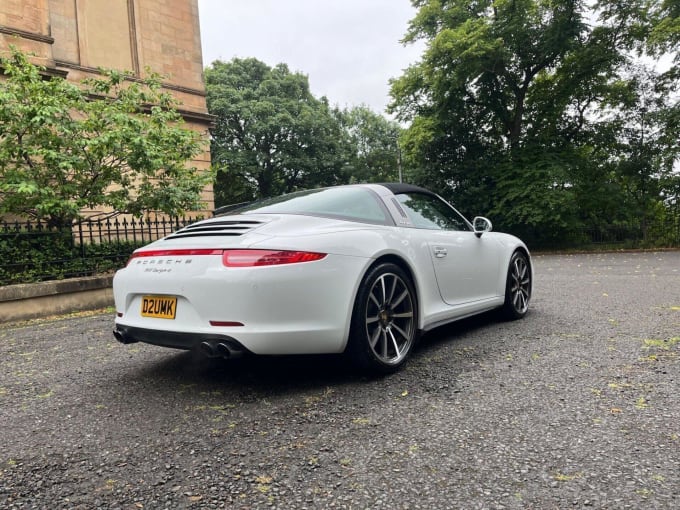 2025 Porsche 911