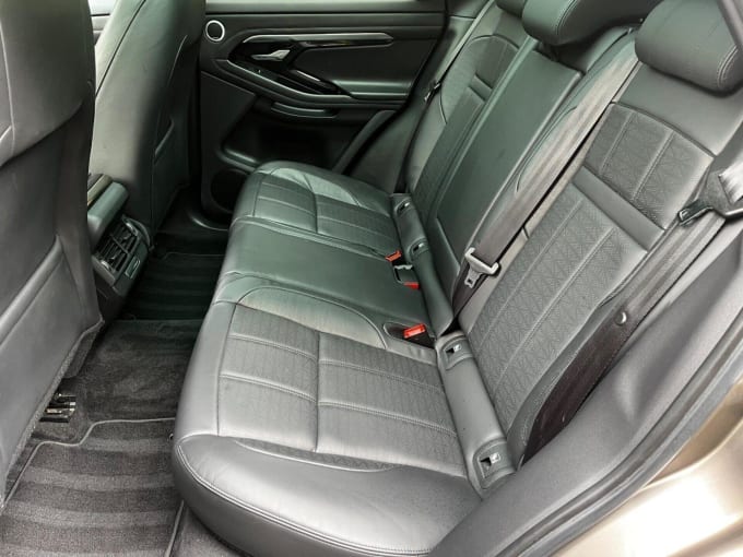 2025 Land Rover Range Rover Evoque