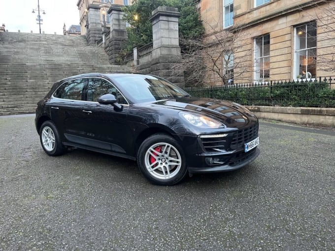 2025 Porsche Macan