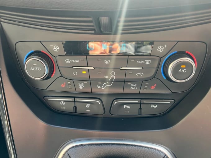 2025 Ford Kuga