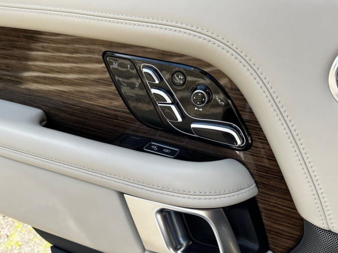 2025 Land Rover Range Rover