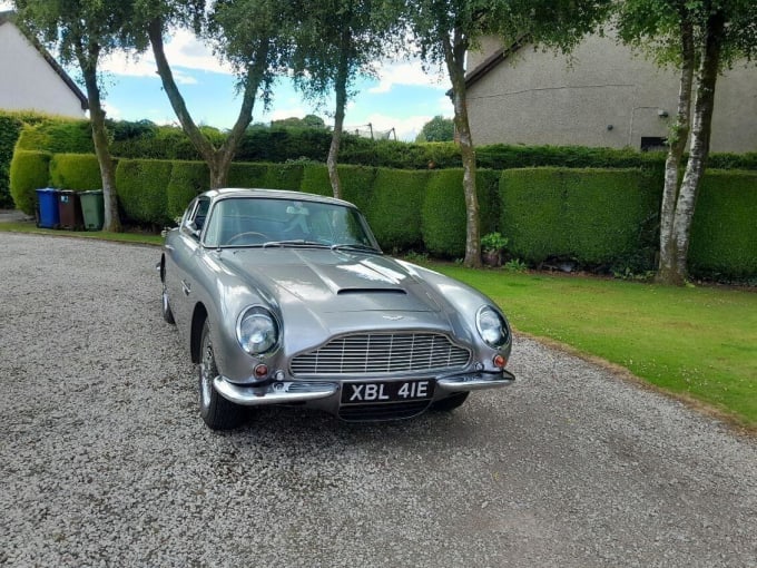 2025 Aston Martin Db6