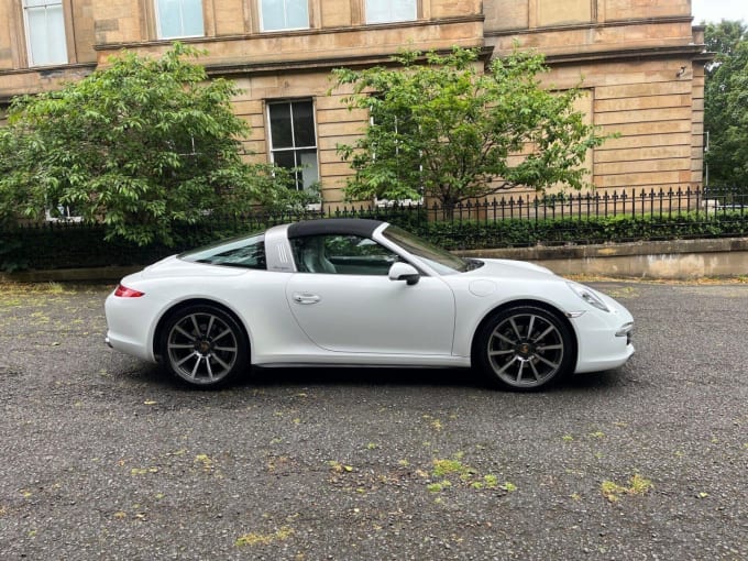 2025 Porsche 911