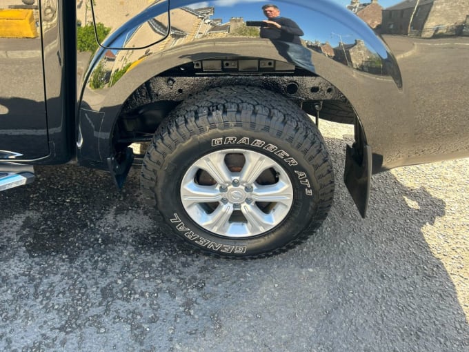 2025 Nissan Navara